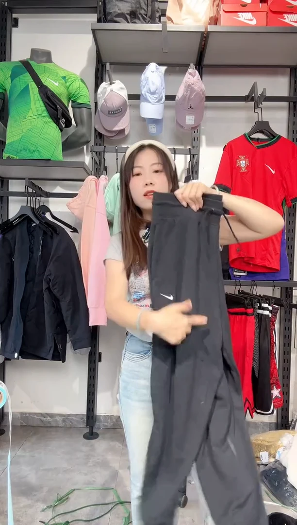 1520   编码 瑕疵款直播间过款为准 尺码 XL
