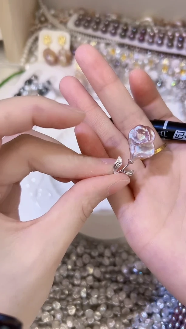 淡水珍珠银S925镶嵌吊坠(不含链)s18