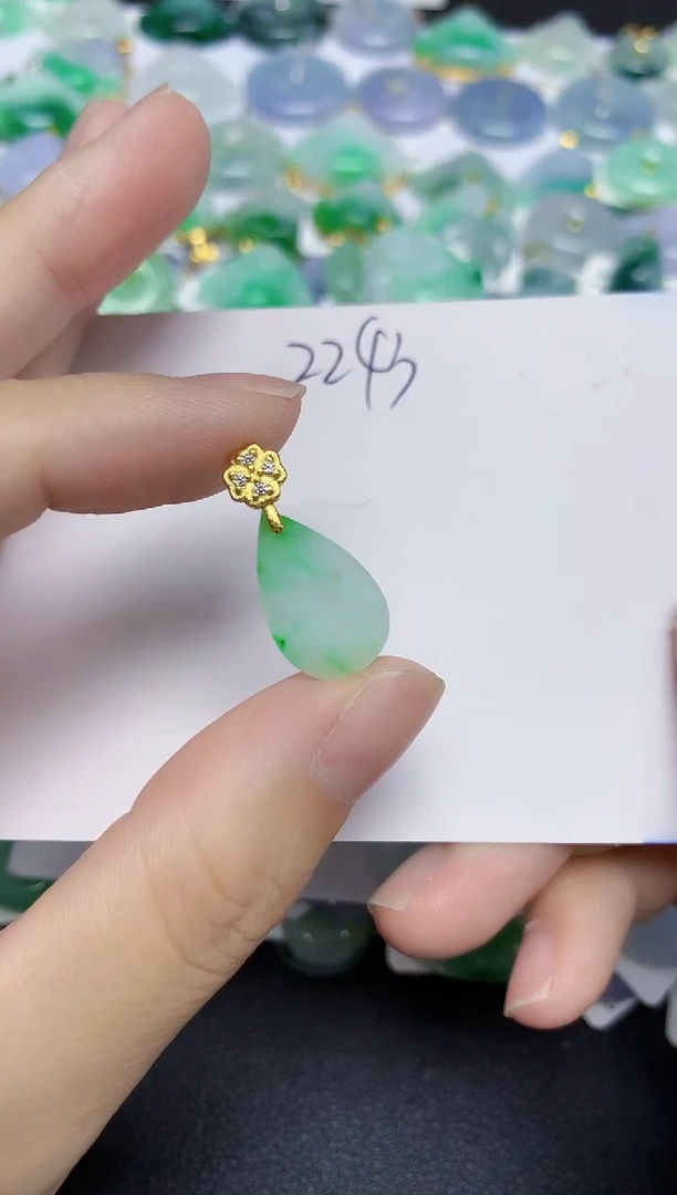 翡翠未镶嵌颈饰天然缅甸翡翠A货