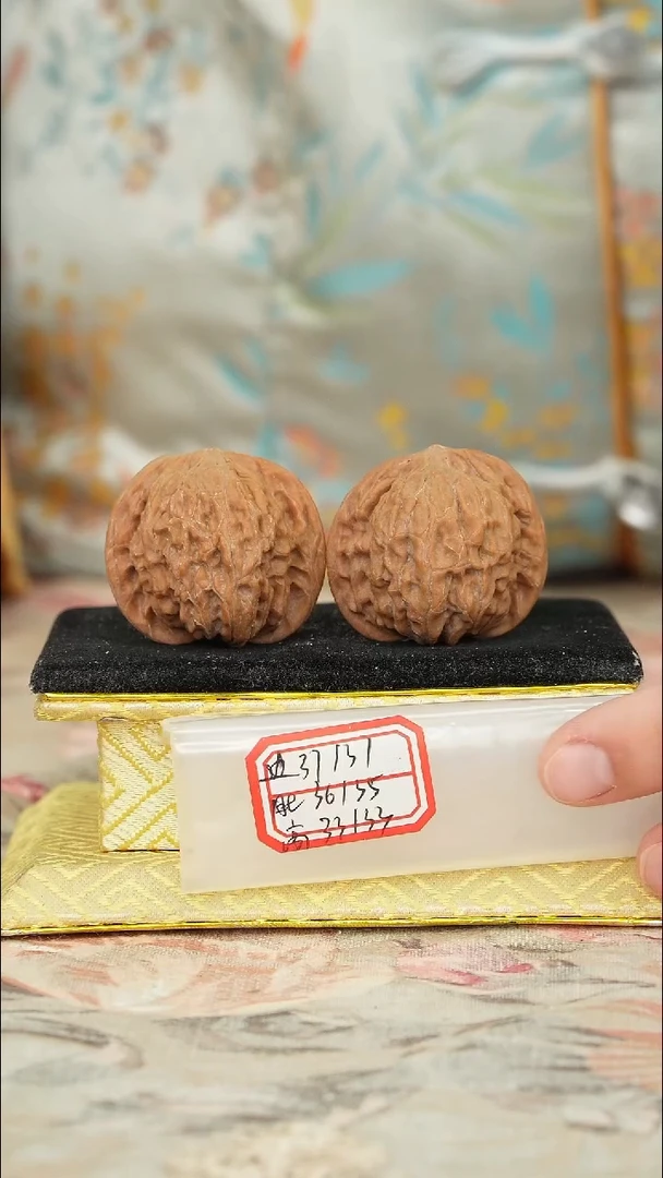 【闪购商品】文玩核桃把件磨盘