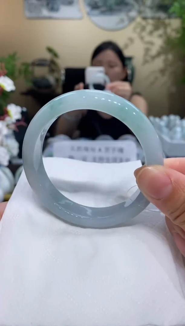 翡翠手镯未镶嵌翡翠56-57