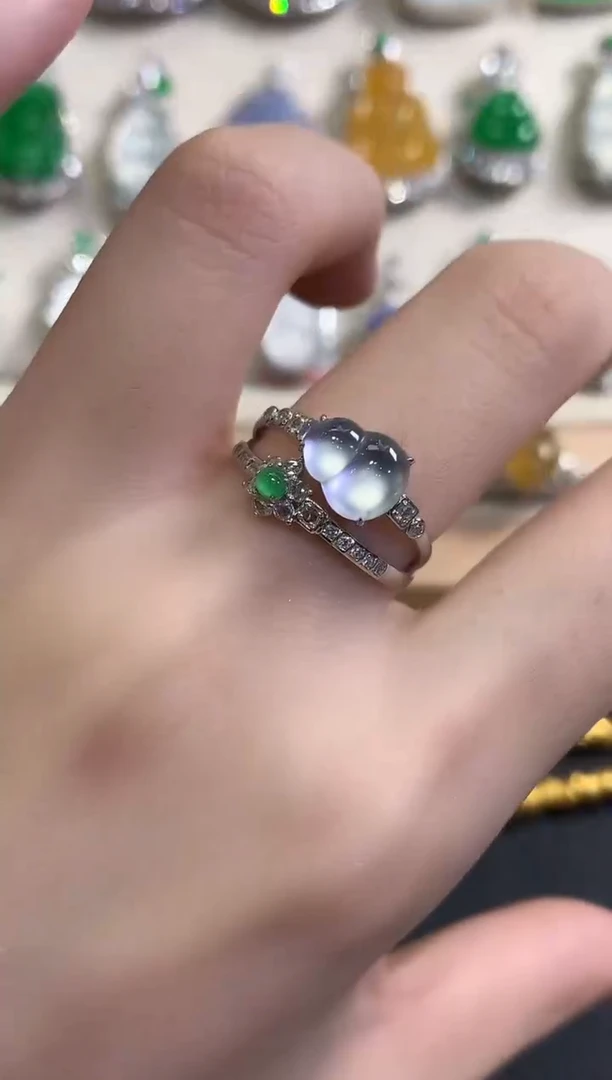 18K金镶嵌戒指翡翠秋日珠宝W79