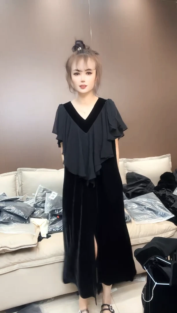 V领长裙L码150斤