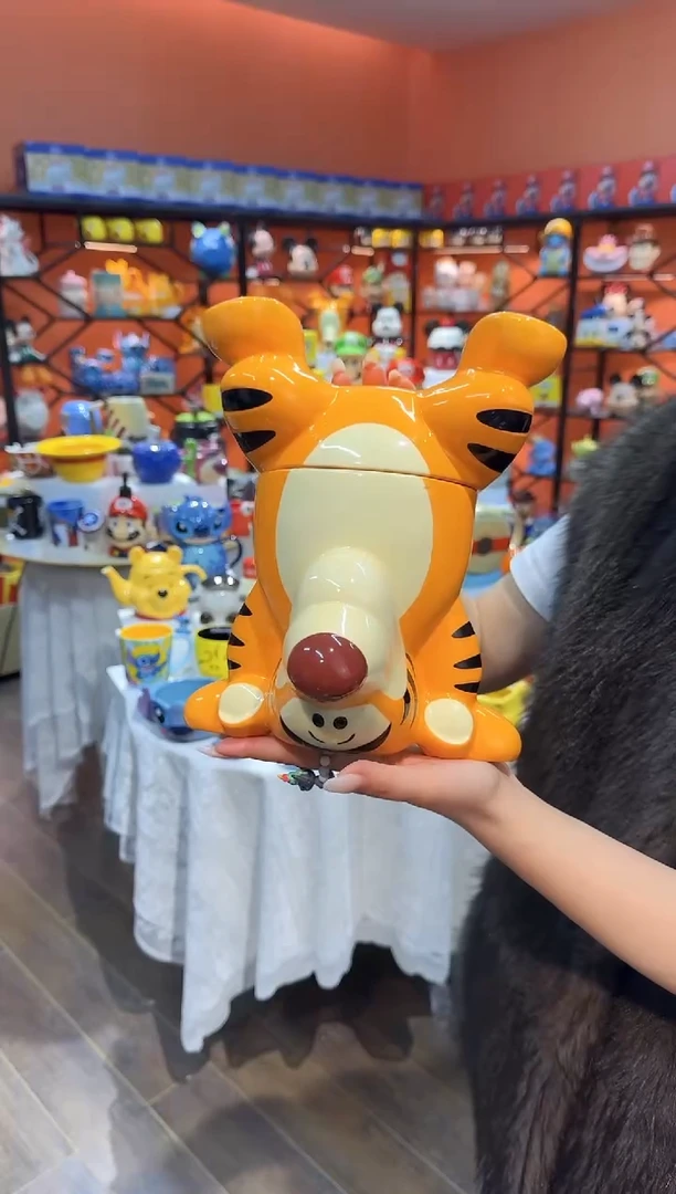 瓷片@@跳跳虎陶瓷储物罐