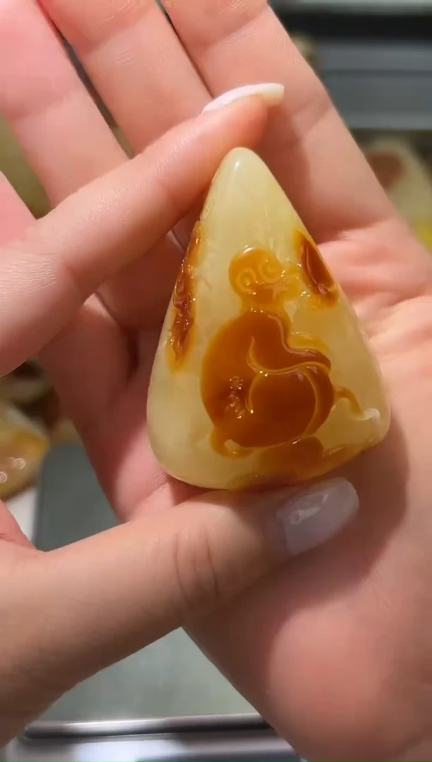 裸石琥珀未镶嵌琥珀蜜蜡吊坠