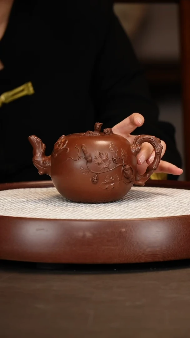 【冯秀英】松鼠葡萄350c+绿泥杯+筋纹杯+纪念币+手板