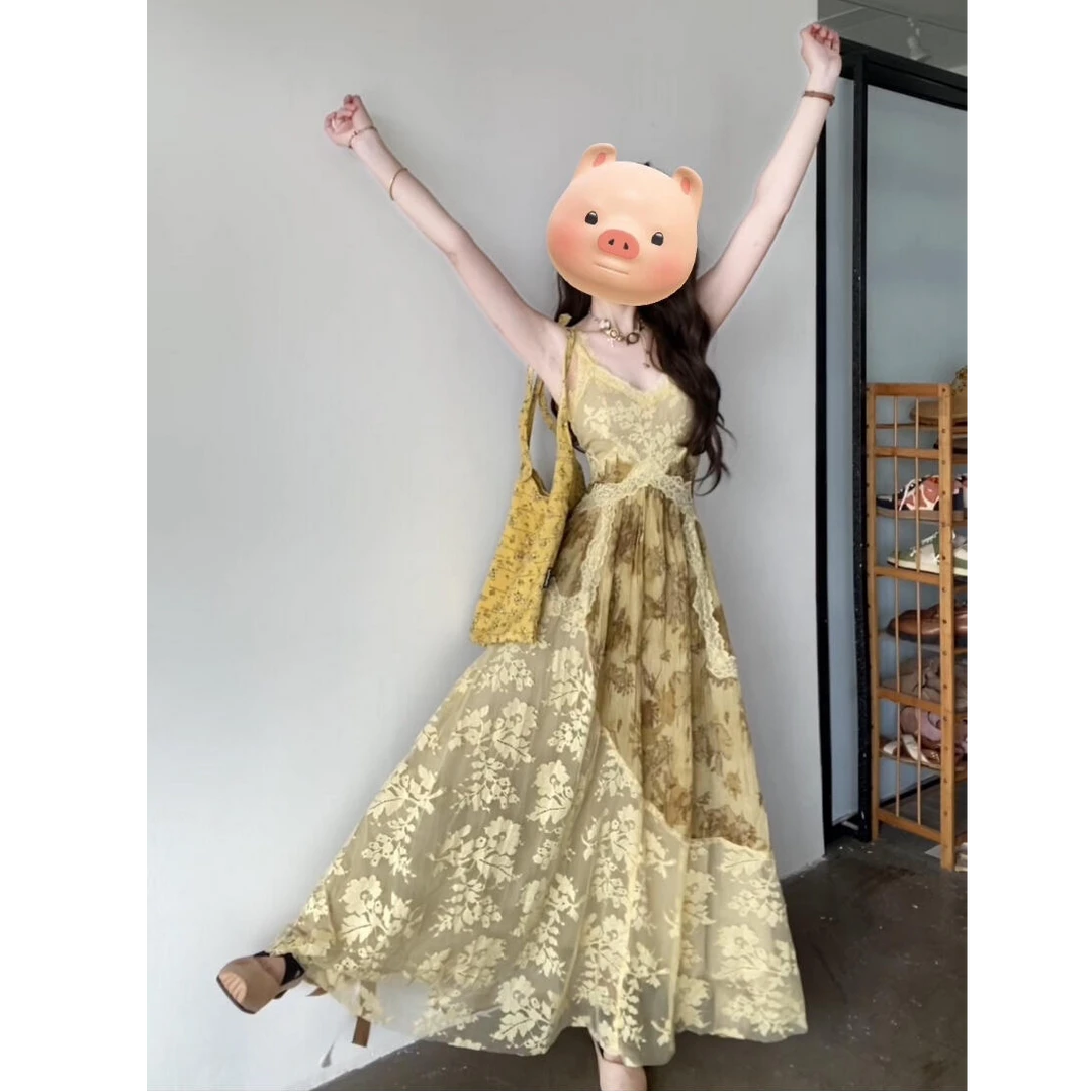 【夏夜花语】2025春夏新款千金公主风重工拼接蕾丝吊带超仙连衣长裙