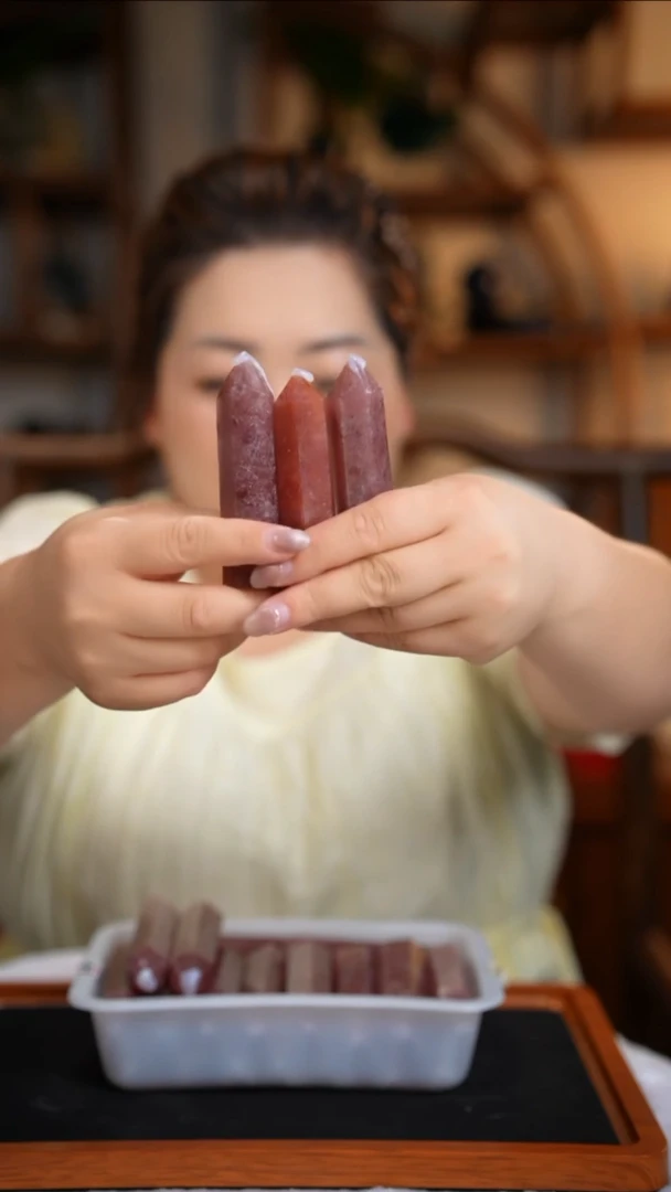 水晶珠宝半成品未镶嵌草莓晶柱子（3）个装D568多样性发货