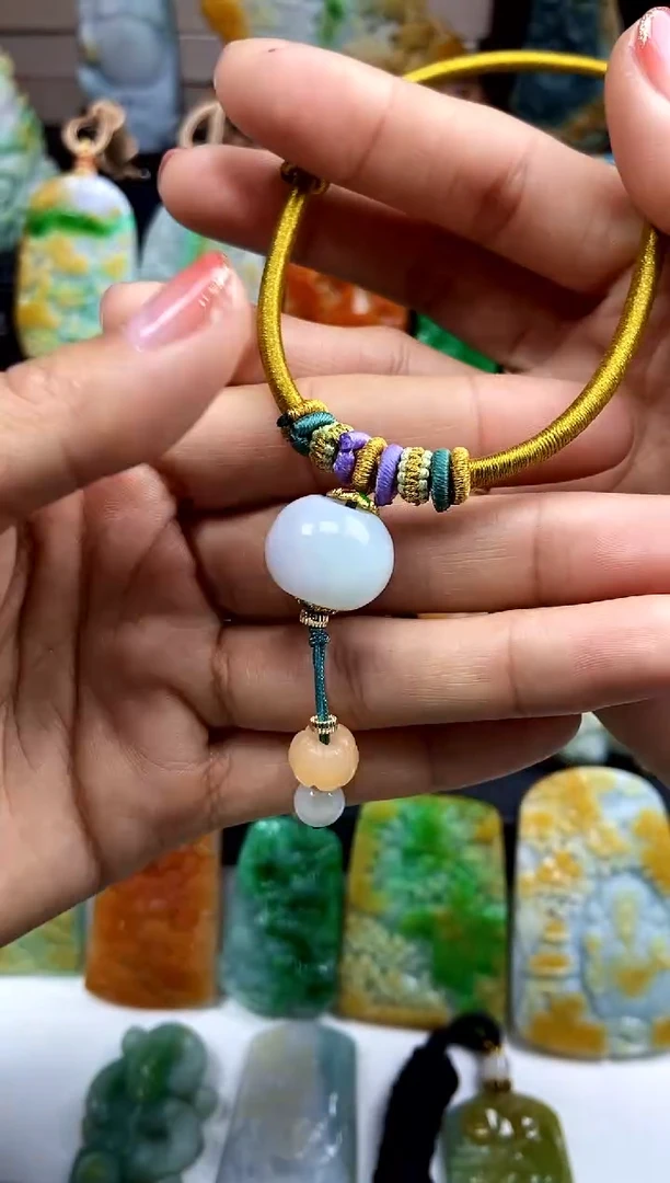 【闪购商品】翡翠颈饰未镶嵌翡翠A货