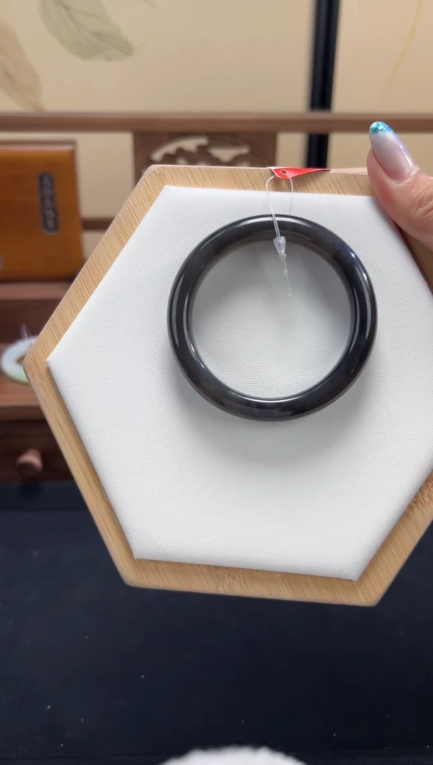 和田玉手镯未镶嵌51.4