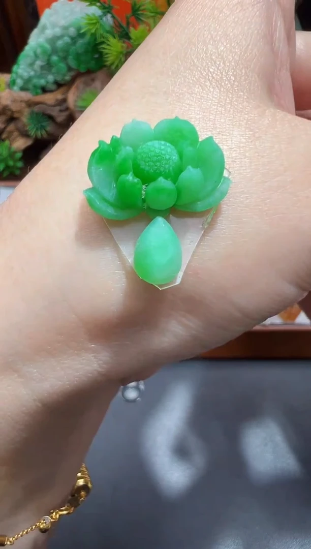 未镶嵌定制翡翠20.8*18.7*6.0莲花