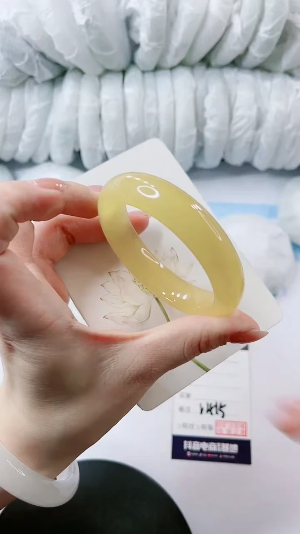 【闪购商品】石英质玉手镯未镶嵌多样性发货V415