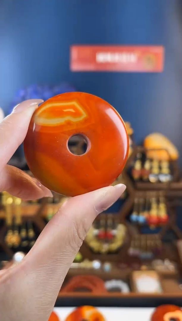 未镶嵌吊坠玛瑙/玉髓夏*娟，吊坠