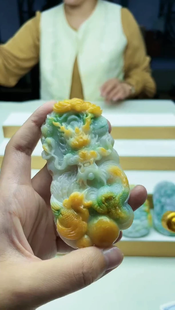 定制翡翠未镶嵌毛货