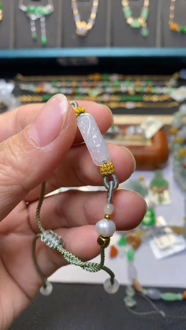 颈饰未镶嵌翡翠39850