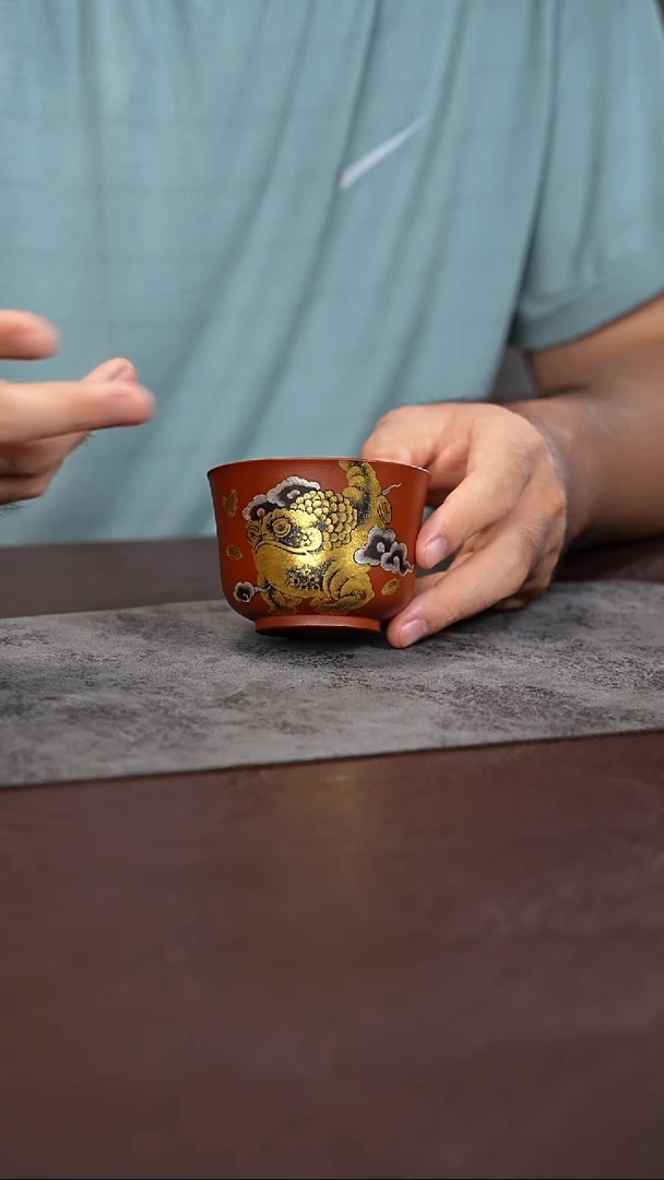 茶杯紫砂朱泥 金银金蟾