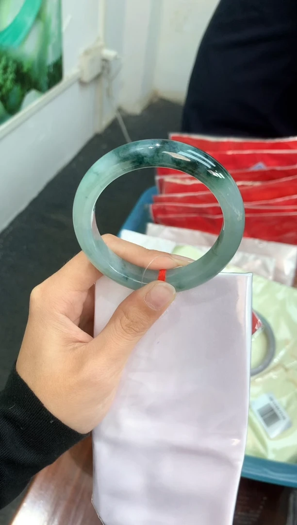 未镶嵌手镯翡翠23