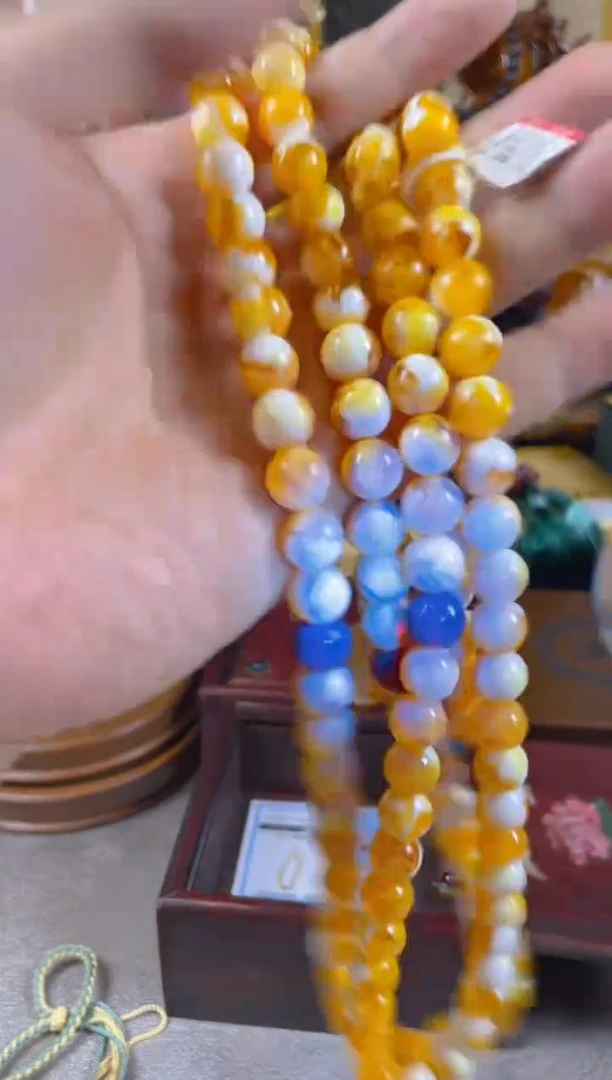 手串琥珀未镶嵌-------------小白米108