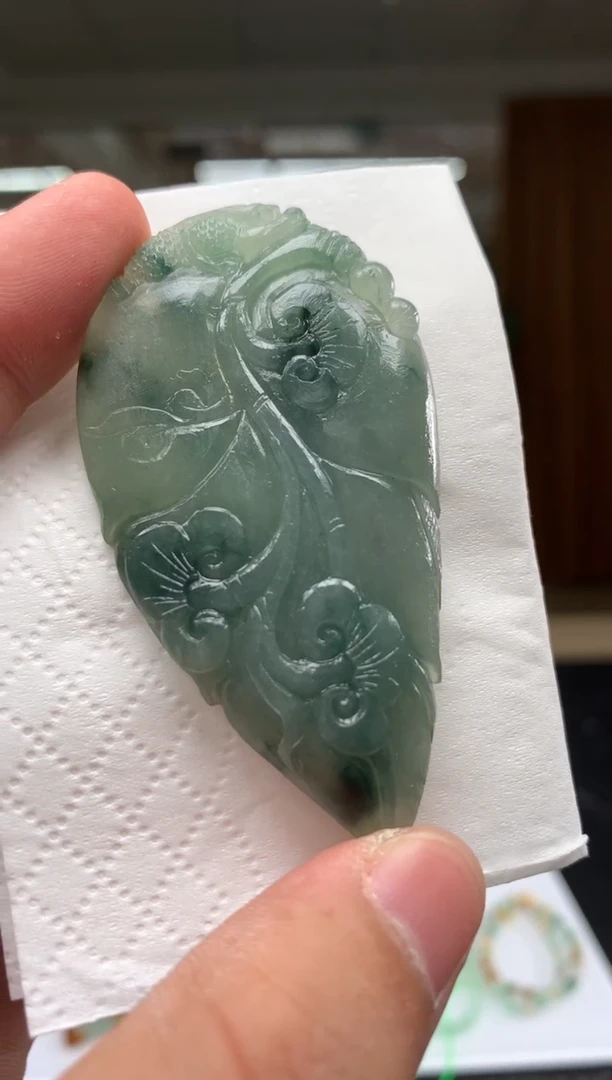 未镶嵌定制翡翠          *25