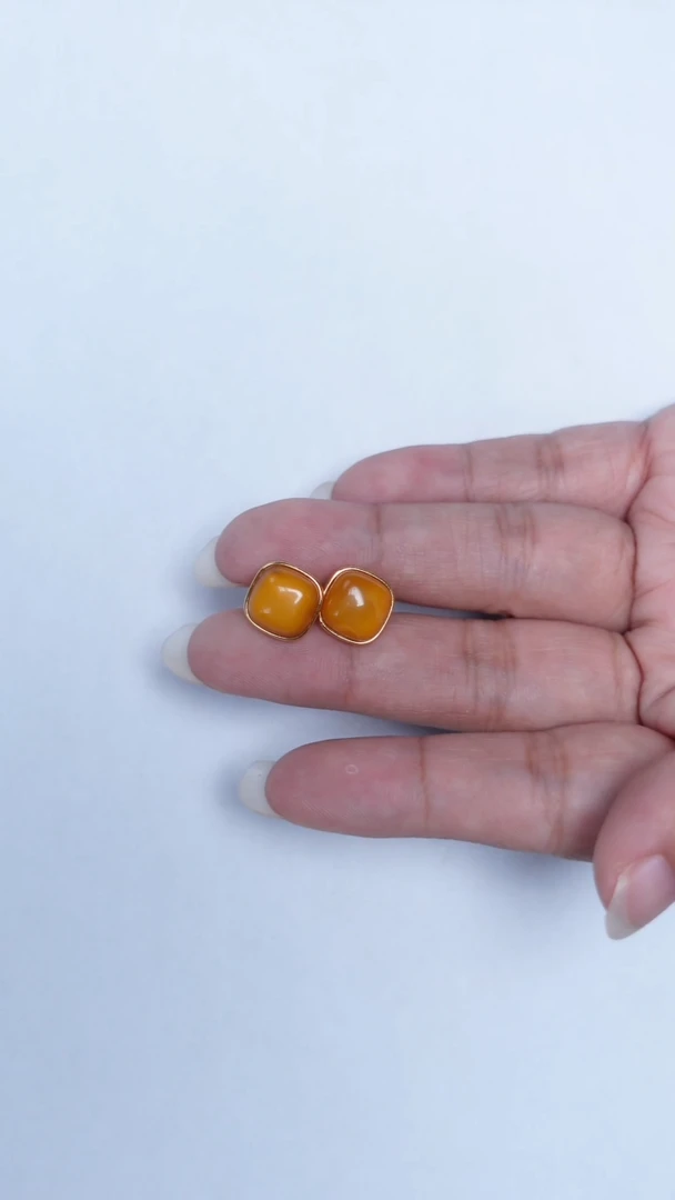 琥珀未镶嵌耳饰焦皮方糖耳饰