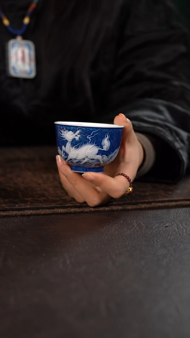 【闪购商品】杯初蓝舍洒蓝麒麟直口杯