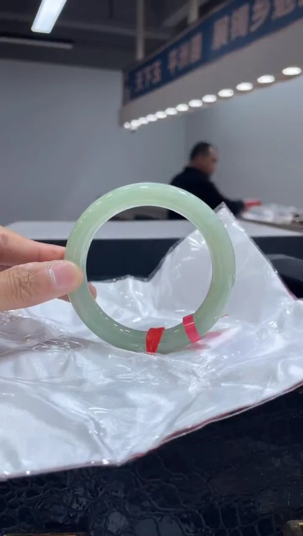 未镶嵌手镯翡翠3 5960