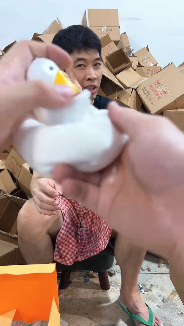 瓷片原盒猛兽派对 大白鹅摆件