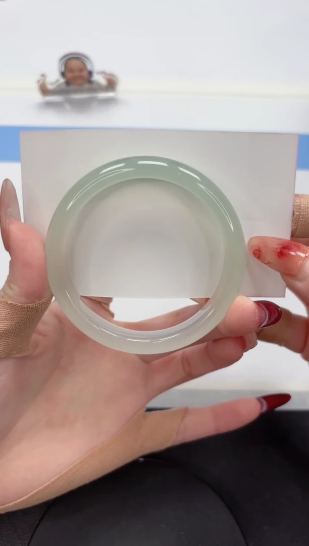 【闪购商品】石英质玉手镯未镶嵌A50-57.3