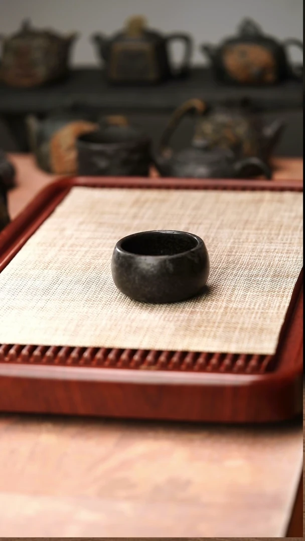 归玉堂冰碛岩重工雕刻大禅钵杯140cc