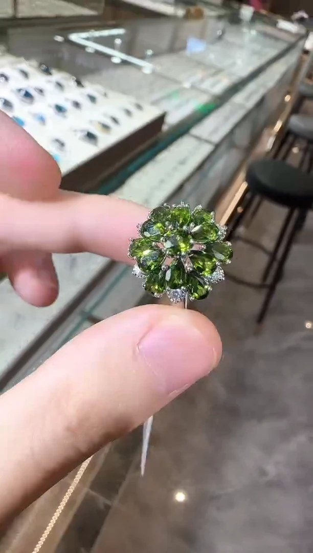 银S925镶嵌透辉石戒指设计款