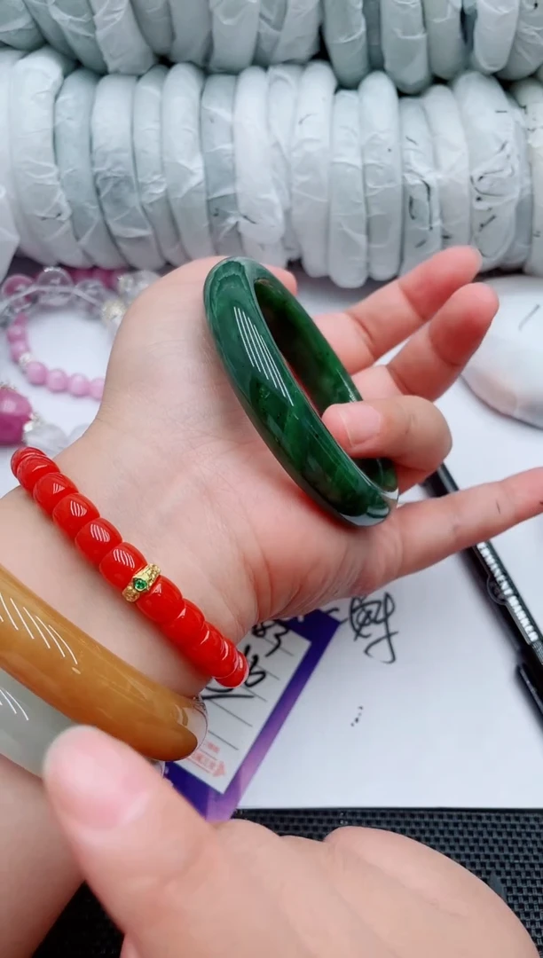 和田玉手镯未镶嵌A83-55-56