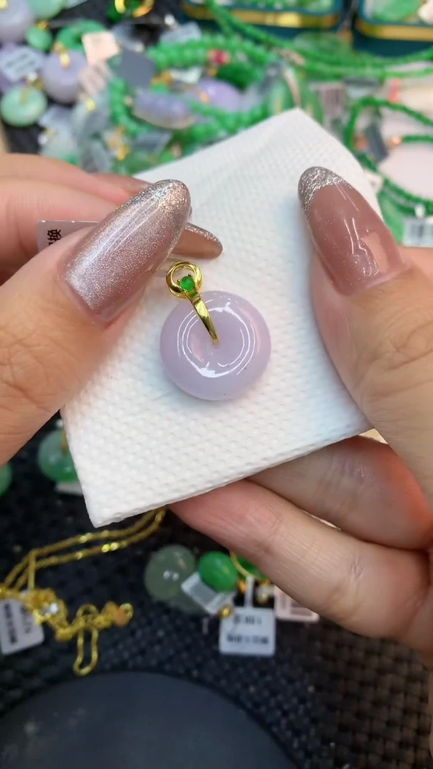 颈饰未镶嵌翡翠1