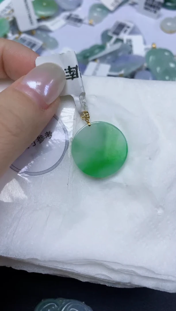 翡翠18K金镶嵌颈饰天然缅甸翡翠A货9元证书费自理