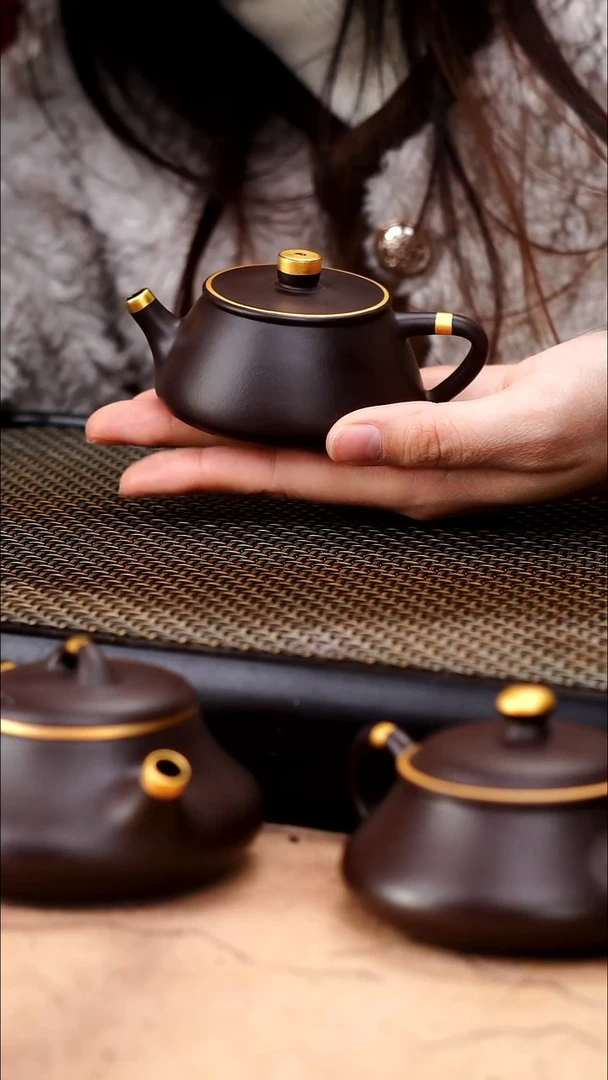 茶壶紫砂四号井茄皮紫泥描金平盖石瓢120cc