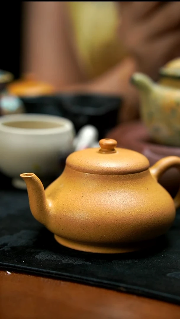 茶壶紫砂?****?黄金段君德壶