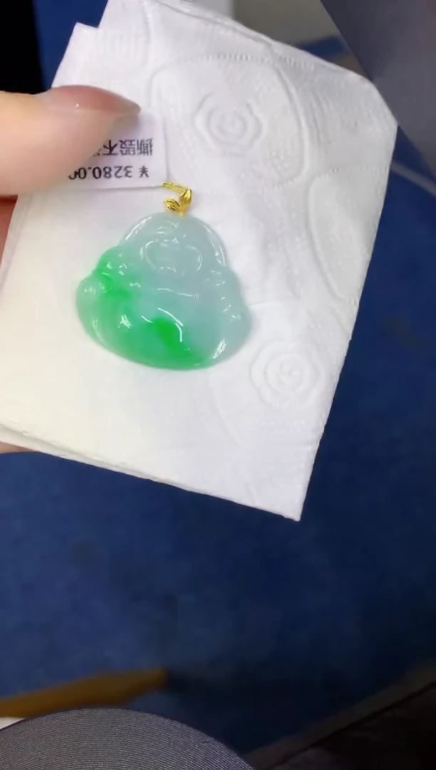 颈饰18K金镶嵌翡翠缅甸天然翡翠a货