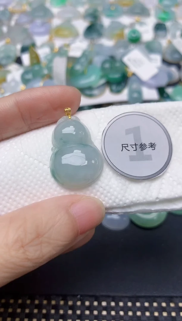 颈饰18K金镶嵌翡翠天然缅甸A货翡翠