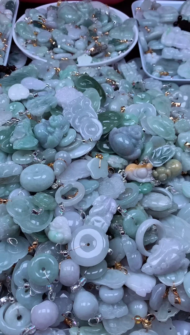 吊坠(不含链)未镶嵌翡翠a货翡翠