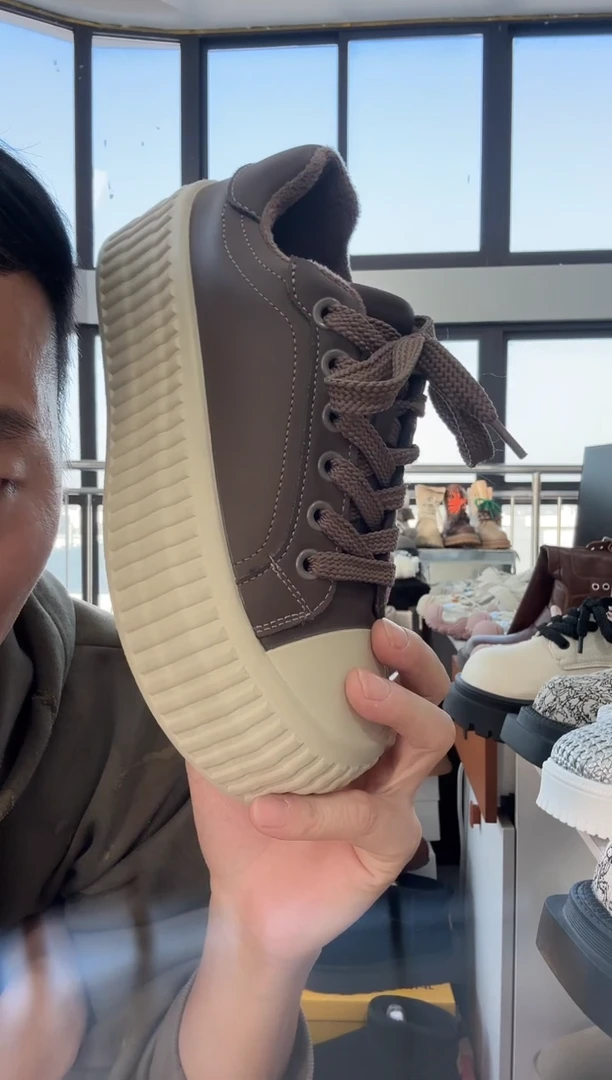 梅*厚底卡其饼干加绒39码孤品不退