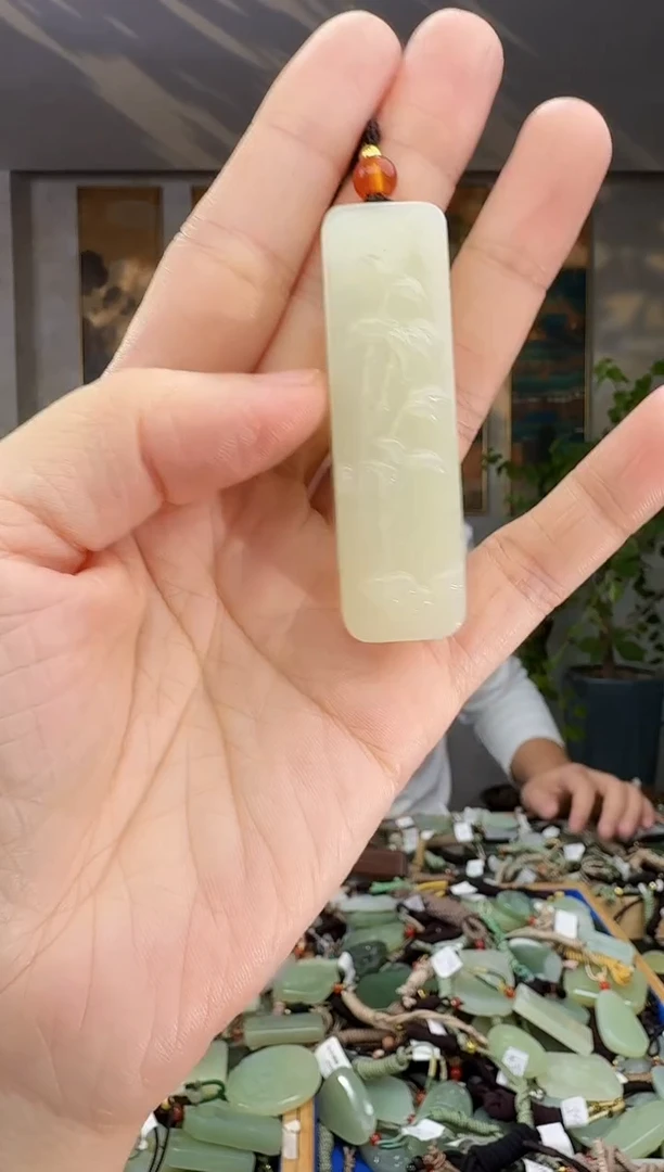 未镶嵌和田玉挂件拍一发一