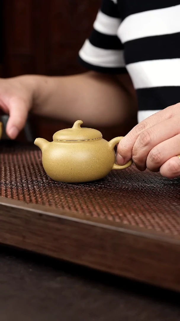 茶壶紫砂黄金段茄瓜