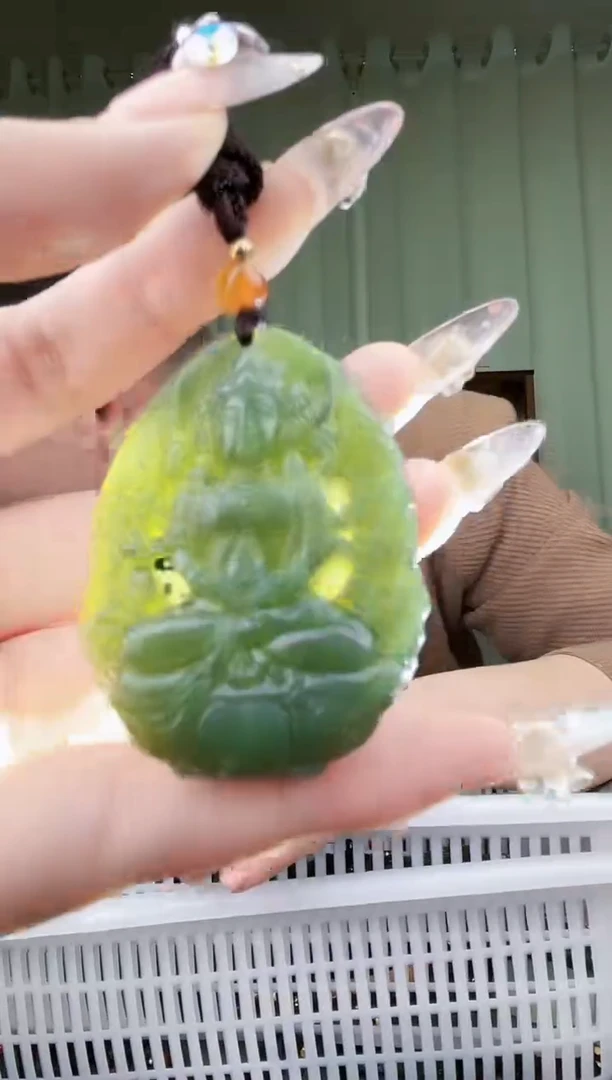 【闪购商品】和田玉挂件未镶嵌拍一发一，多样性发货！