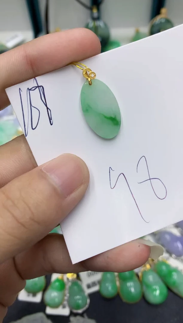 【闪购商品】翡翠颈饰18K金镶嵌翡翠