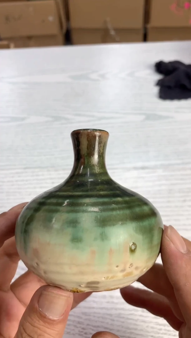 默认微瑕，不退不换，介意勿拍
