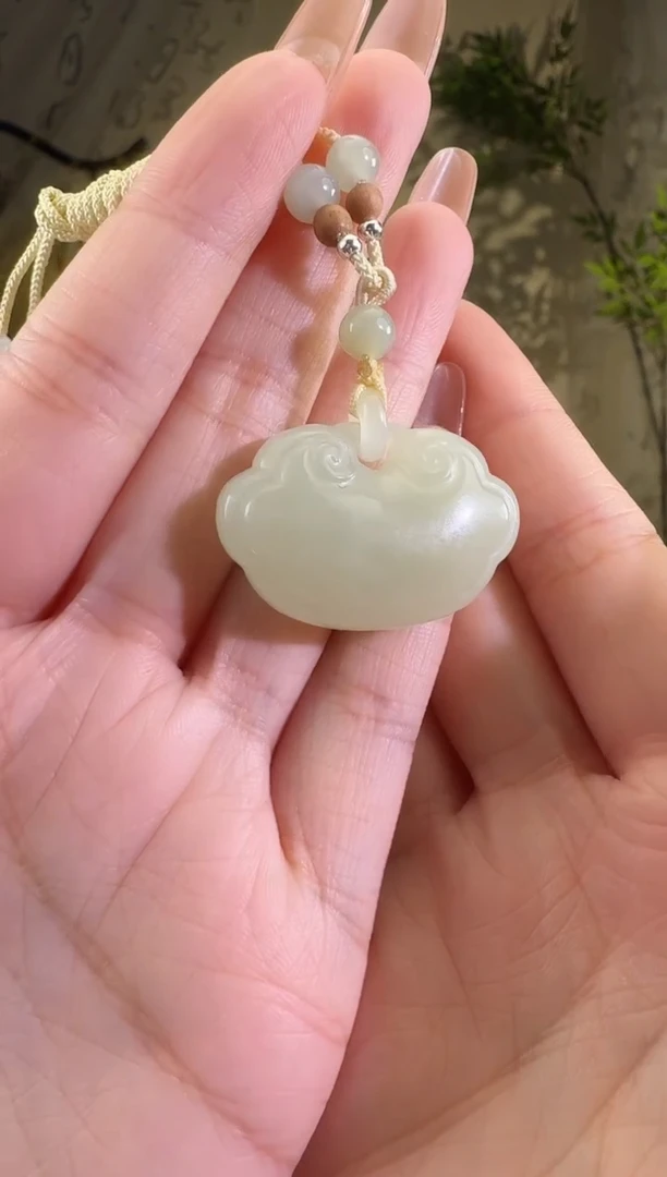 【闪购商品】和田玉颈饰未镶嵌平安锁