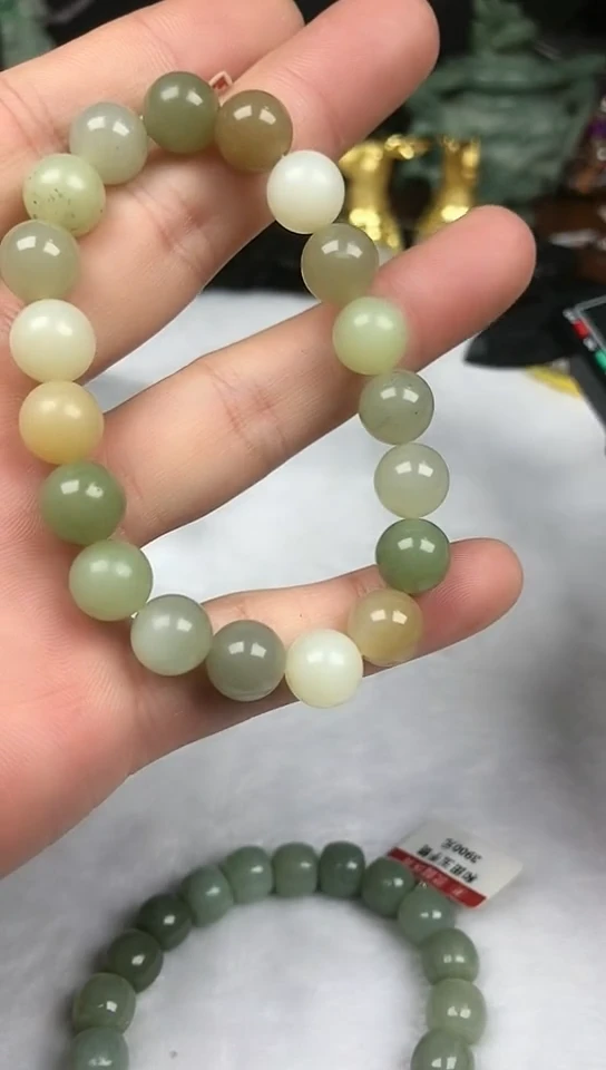 未镶嵌和田玉挂件手串