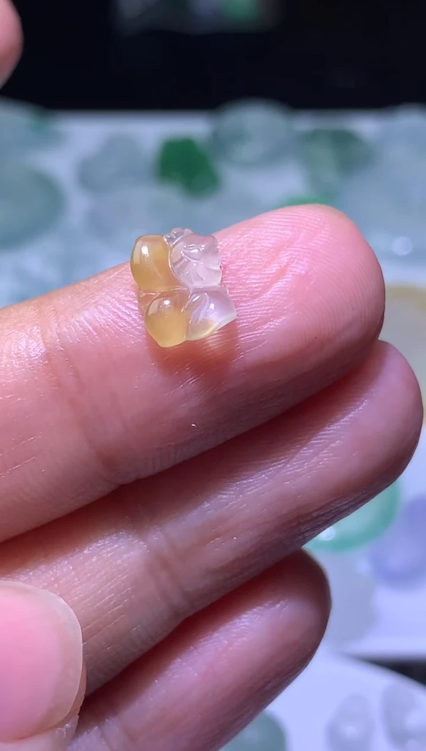 定制翡翠未镶嵌毛货