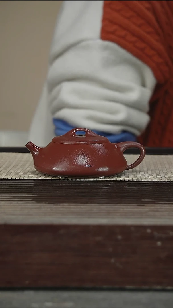 茶壶紫砂龙血砂，全手180CC68号