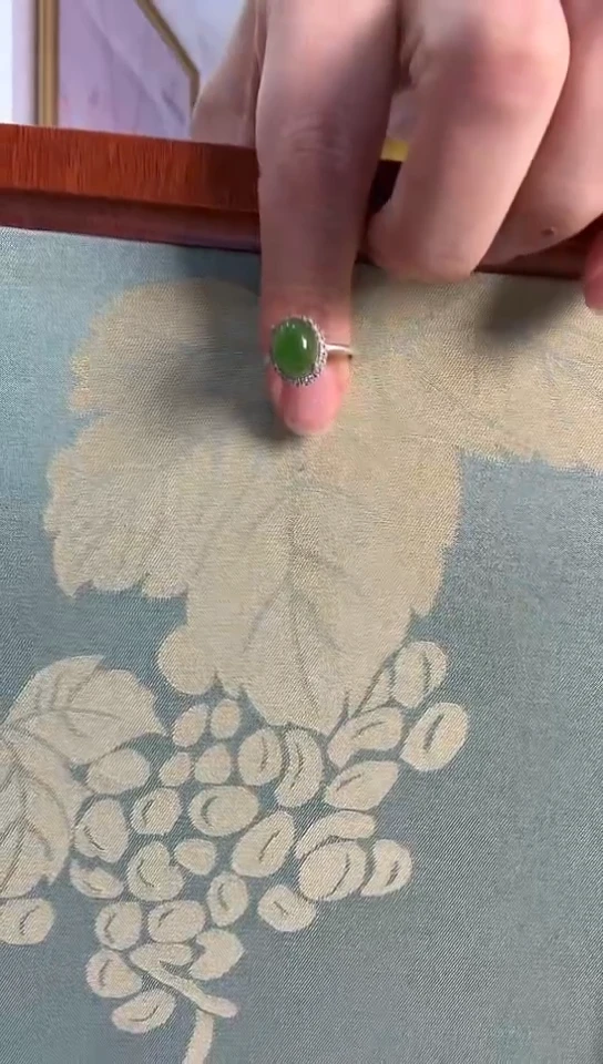 未镶嵌戒指和田玉（碧玉）碧玉戒指