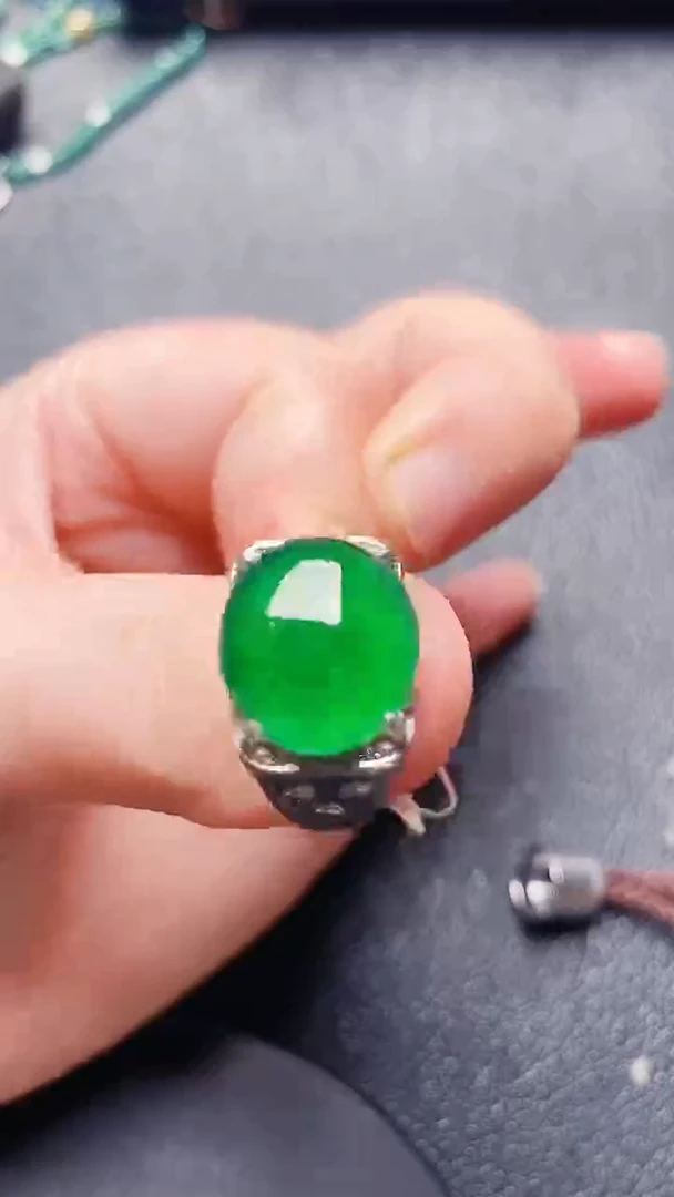 银S925镶嵌戒指翡翠1111